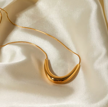 Load image into Gallery viewer, Netta NECKLACE: Gold
