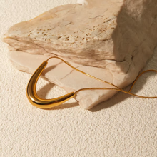 Load image into Gallery viewer, Netta NECKLACE: Gold