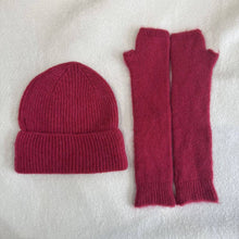 Load image into Gallery viewer, Baby alpaca hat & mittens 7394/7393: Beige