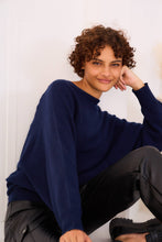 Load image into Gallery viewer, Cashmere boat-neck jumper - Orice: Navy / L/XL