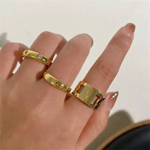 Load image into Gallery viewer, Runaway RING: Green / Size 18