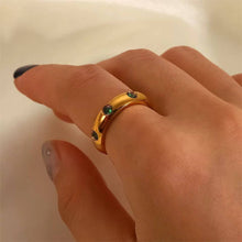 Load image into Gallery viewer, Runaway RING: Green / Size 18
