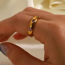 Load image into Gallery viewer, Runaway RING: Green / Size 18