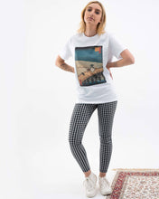 Load image into Gallery viewer, Floating Rain Tee - Totoro Japan Graphic T-Shirt: Black / XXXL