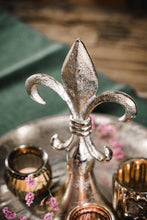 Load image into Gallery viewer, Lily cake stand silver 31 cm