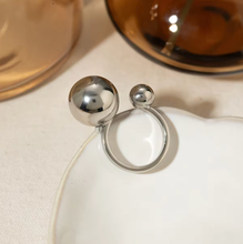 Load image into Gallery viewer, Annebelle RING: Gold / Adjustable