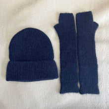Load image into Gallery viewer, Baby alpaca hat & mittens 7394/7393: Grey