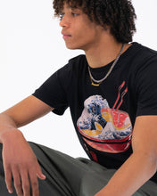 Load image into Gallery viewer, Great Ramen Wave Tee - Manga Graphic Tee: L