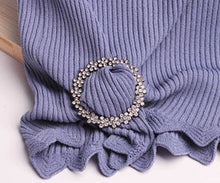 Load image into Gallery viewer, Galaxy scarf ring: Silver / 100% brass / 5.2 x 3.5 cm