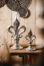 Load image into Gallery viewer, Lily decoration XL silver 23.5 and 40 cm