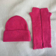 Load image into Gallery viewer, Baby alpaca hat & mittens 7394/7393: Beige