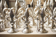 Load image into Gallery viewer, Lily decoration XL silver 23.5 and 40 cm