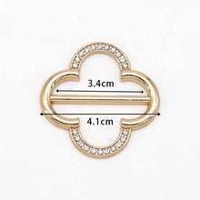 Load image into Gallery viewer, Clover scarf ring: Gold / 100% Brass / 3.4 x 4.1 cm