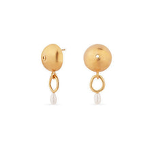 Load image into Gallery viewer, Circle Gold Plated Earrings With Pearl