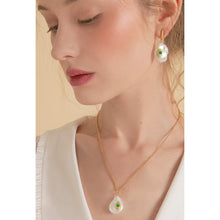Load image into Gallery viewer, Emerald Eye Pendant