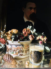 Load image into Gallery viewer, Scented candle "Noël en famille"/ "Christmas with family"