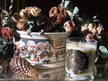 Load image into Gallery viewer, Scented candle "Noël en famille"/ "Christmas with family"