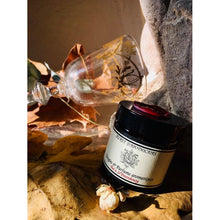 Load image into Gallery viewer, Small aromatic candle "Bal à St. Petersbourg"