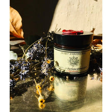 Load image into Gallery viewer, Small aromatic candle "L'armoire de ma grand-mère"/ "My grandma's wardrobe