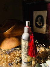 Load image into Gallery viewer, Room fragrance spray "L'armoire de ma grand-mère"/ "My grandma's wardrobe"