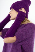 Load image into Gallery viewer, Baby alpaca long mittens 7393ML: Lilac
