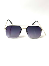 Load image into Gallery viewer, Fever Unisex UV400 Sunglasses: Gold &amp; Grey
