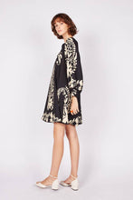 Load image into Gallery viewer, Flared short dress: Black / M

