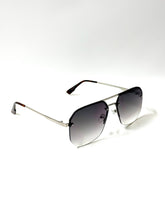 Load image into Gallery viewer, Fever Unisex UV400 Sunglasses: Gold &amp; Grey
