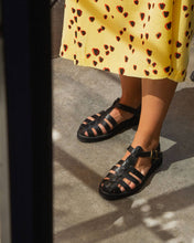 Load image into Gallery viewer, CHILAQUILES NEGRO - Comfortable black leather caged sandal: 38
