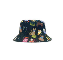 Load image into Gallery viewer, Reversible cat print bob: Black
