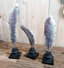 Load image into Gallery viewer, Feathers silver decoration statue polyresin set of 3
