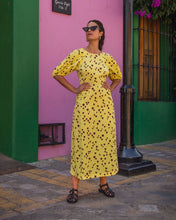 Load image into Gallery viewer, CHILAQUILES NEGRO - Comfortable black leather caged sandal: 38
