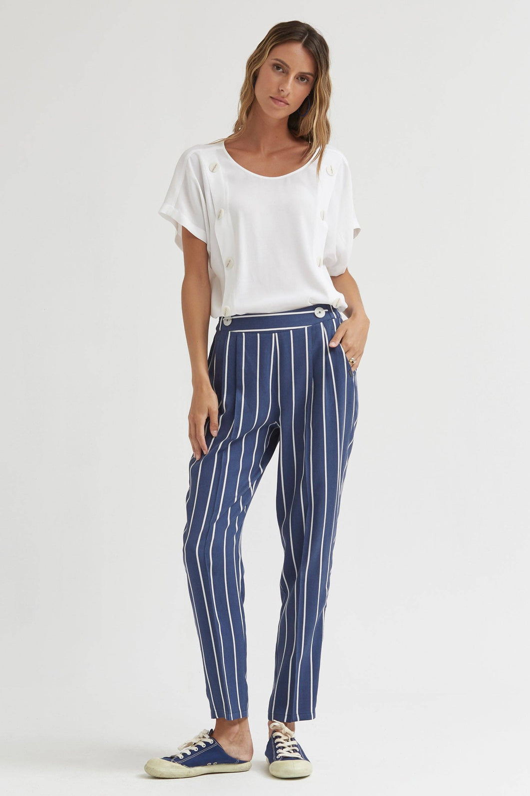 (8422-HISCAL) Darted pinstripe tencel trousers with elastic
